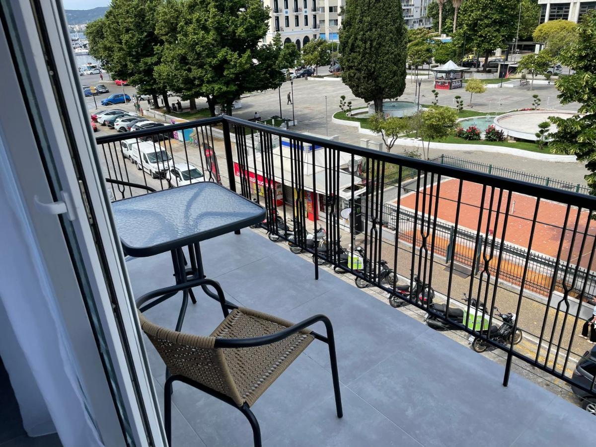 Apartment Square View